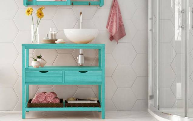 Bancada para pia Aquiles, da Mão&Formão, de madeira maciça e MDF, nas dimensões 83 x 39 x 75 cm. <a href="https://www.ideastore.com.br/produtos/67-1885/bancada+pia+2+gavetas+aquiles+-+gabinete+de+banheiro+madeira+cor+azul+-+83x39x75+cm" target="_blank" rel="noopener">Idea Store</a>, R$ 616,95 Bancada para pia Aquiles, da Mão&Formão, de madeira maciça e MDF, nas dimensões 83 x 39 x 75 cm. <a href="https://www.ideastore.com.br/produtos/67-1885/bancada+pia+2+gavetas+aquiles+-+gabinete+de+banheiro+madeira+cor+azul+-+83x39x75+cm" target="_blank" rel="noopener">Idea Store</a>, R$ 616,95