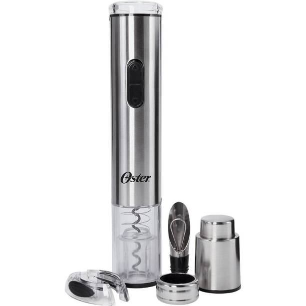 Kit para vinho Oster Inspire, com 5 peças (incluindo abridor elétrico) e estojo de couro. <a href="https://www.madeiramadeira.com.br/kit-para-vinho-oster-inspire-304753.html?_btid=d41d8cd98f00b204e9800998ecf8427e" target="_blank" rel="noopener">MadeiraMadeira</a>, R$ 156,38
