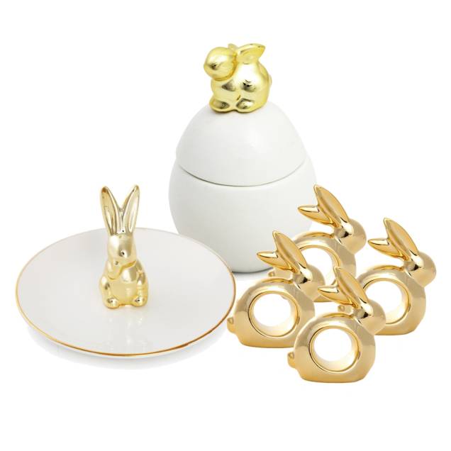 Kit para Decoração de Páscoa Cromus, com dois pratos, dois potes e quatro porta-guardanapos, de cerâmica. <a href="https://www.magazineluiza.com.br/kit-para-decoracao-de-festa-com-tema-pascoa-fino-em-ceremica-cromus/p/fg2ff72dc8/mo/otmo/" target="_blank" rel="noopener">Magazine Luiza</a>, R$ 229,90 Kit para Decoração de Páscoa Cromus, com dois pratos, dois potes e quatro porta-guardanapos, de cerâmica. <a href="https://www.magazineluiza.com.br/kit-para-decoracao-de-festa-com-tema-pascoa-fino-em-ceremica-cromus/p/fg2ff72dc8/mo/otmo/" target="_blank" rel="noopener">Magazine Luiza</a>, R$ 229,90