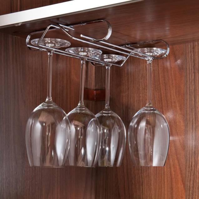 Suporte de taças cromado. Pelo preço de R$ 46,90 na <a href="https://www.tudoorganizado.com.br/suporte-organizador-de-tacas-para-fixar" target="_blank" rel="noopener">Tudo Organizado</a>. Suporte de taças cromado. Pelo preço de R$ 46,90 na <a href="https://www.tudoorganizado.com.br/suporte-organizador-de-tacas-para-fixar" target="_blank" rel="noopener">Tudo Organizado</a>.
