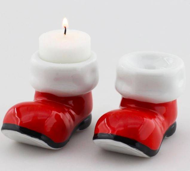 Par de botas. <a href="https://www.marmelodecor.com.br/par-de-botas-do-papai-noel" target="_blank" rel="noopener">Marmelo</a>, R$ 30 Par de botas. <a href="https://www.marmelodecor.com.br/par-de-botas-do-papai-noel" target="_blank" rel="noopener">Marmelo</a>, R$ 30