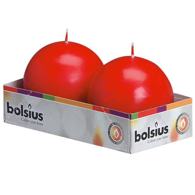 Velas de tradicionais bolas vermelhas de 8 cm. <a href="https://www.madeiramadeira.com.br/vela-redonda-decoracao-natal-2-pcs-vermelho-1249592.html" target="_blank" rel="noopener">MadeiraMadeira</a>, R$ 48,90 o par Velas de tradicionais bolas vermelhas de 8 cm. <a href="https://www.madeiramadeira.com.br/vela-redonda-decoracao-natal-2-pcs-vermelho-1249592.html" target="_blank" rel="noopener">MadeiraMadeira</a>, R$ 48,90 o par