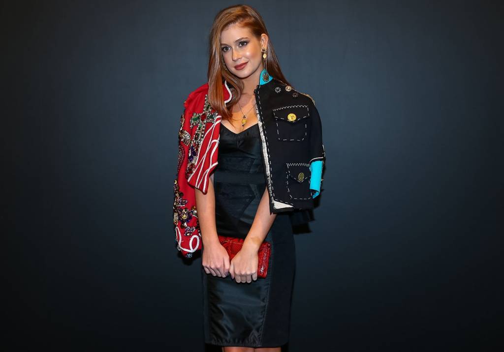 Famosas exibem produções sexy em festa da Dolce&Gabbana