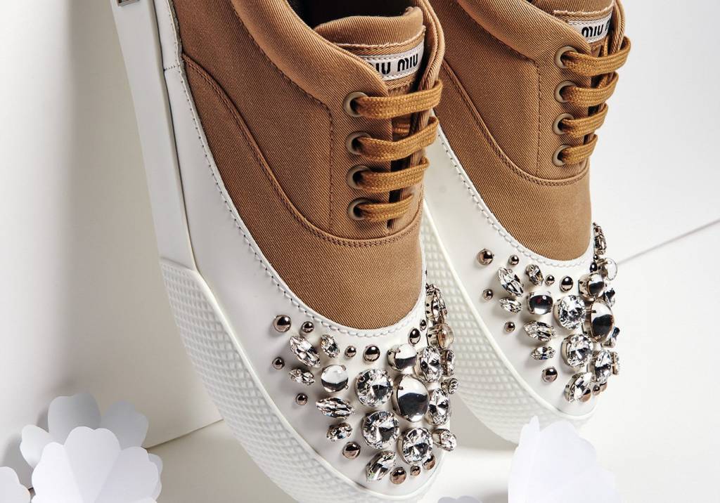 Mostramos os itens de moda e beleza mais cobiçados do mês