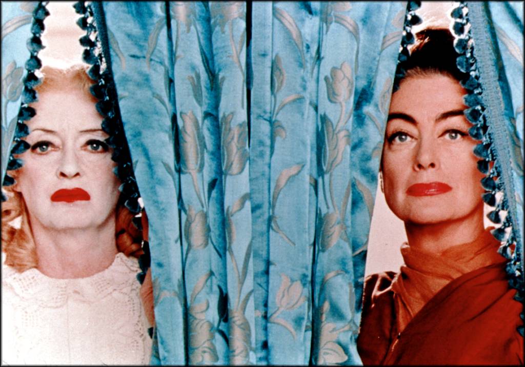 O que Teria Acontecido a Baby Jane? 030-what-ever-happened-to-baby-jane-theredlist