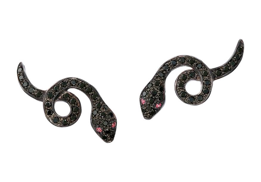 Brincos, <strong>Lisht</strong>, R$ 6 998 Brincos, <strong>Lisht</strong>, R$ 6 998