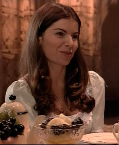 1994: Raro momento de cabelos longos e lisos na novela <em>As Pupilas do Senhor Reitor</em>. O corte era praticamente reto, apenas com leve repicado nas pontas. 1994: Raro momento de cabelos longos e lisos na novela <em>As Pupilas do Senhor Reitor</em>. O corte era praticamente reto, apenas com leve repicado nas pontas.