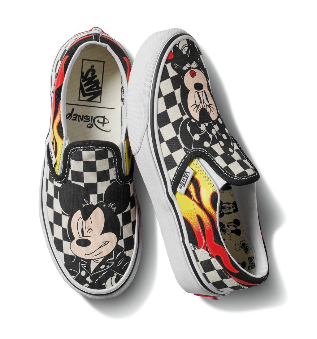 347536_830013_ho18_classics_mickey_classicslipon_mickeyminnie_checkerflame 347536_830013_ho18_classics_mickey_classicslipon_mickeyminnie_checkerflame