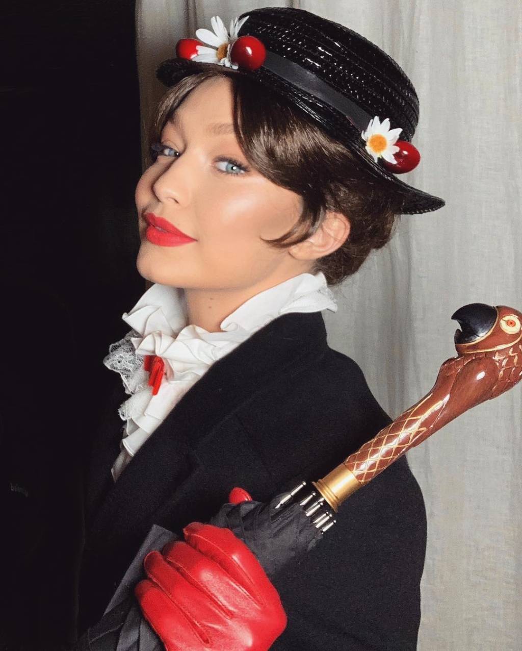 gigi hadid look reveillon mary poppins gigi hadid look reveillon mary poppins
