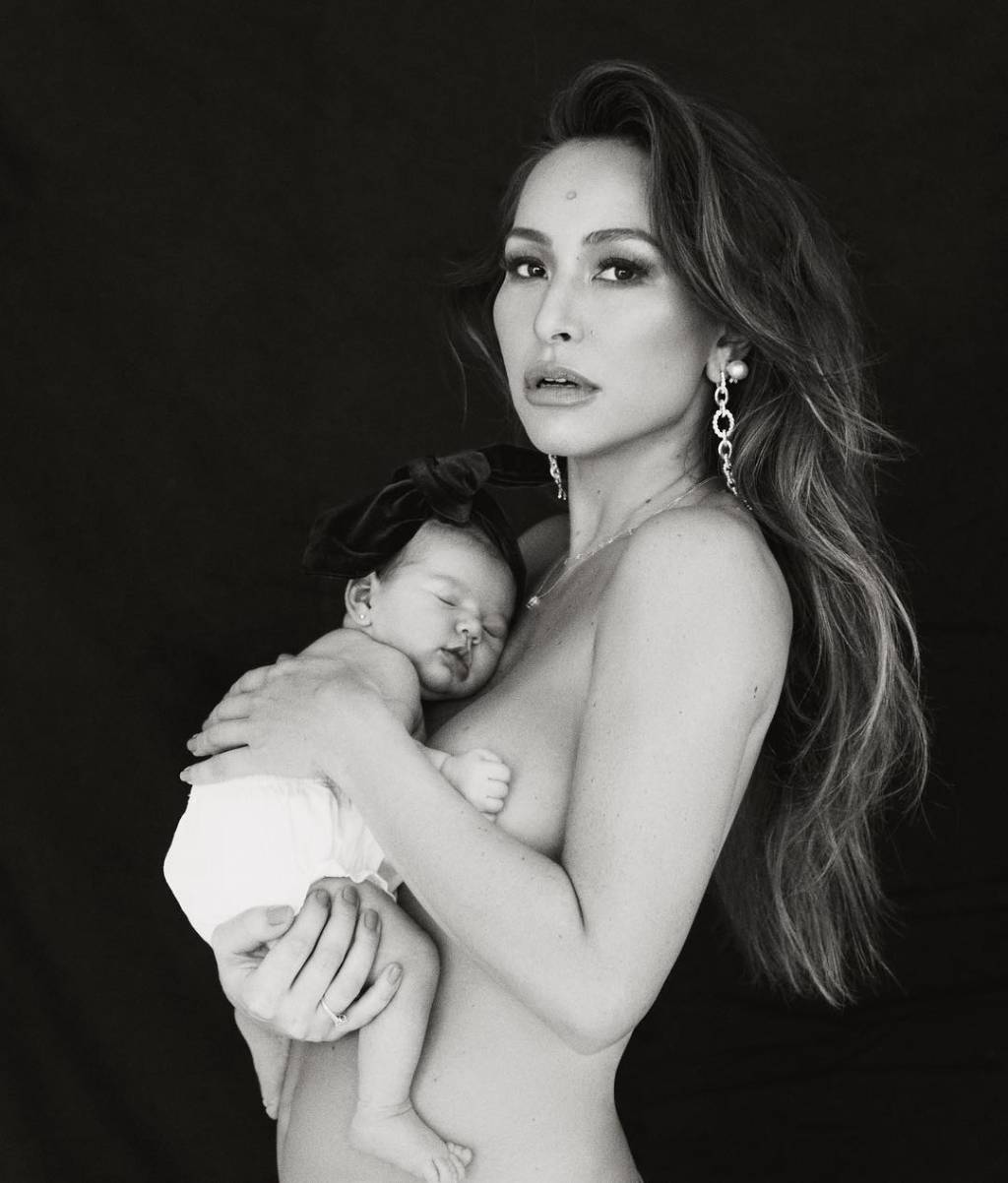 Sabrina Sato finalmente revela rosto da Zoe e ela é uma gracinha