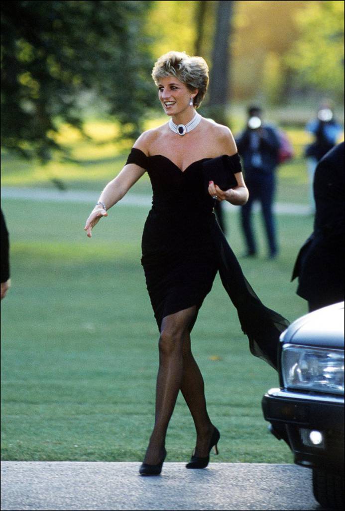 Looks icônicos Princesa Diana Looks icônicos Princesa Diana