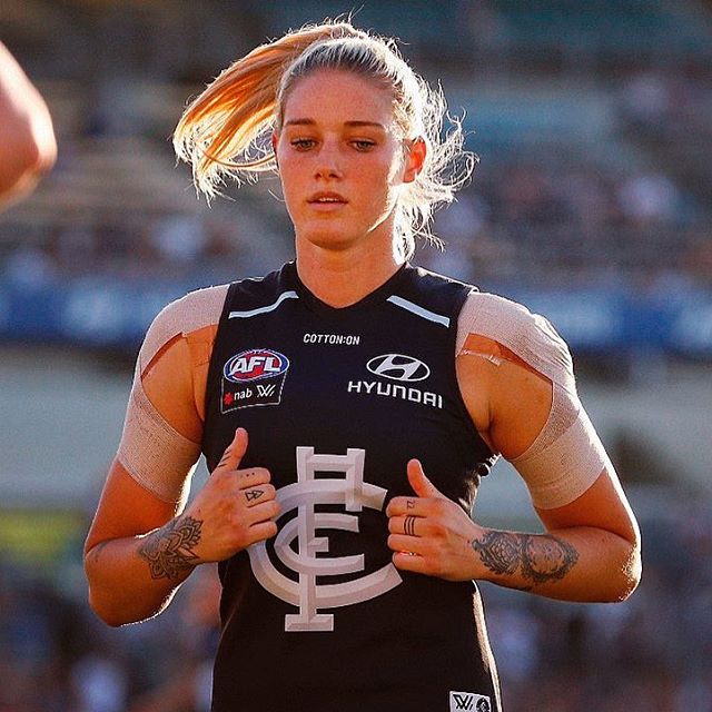 Uma foto de um jogo de futebol fez esta atleta sofrer assédio online