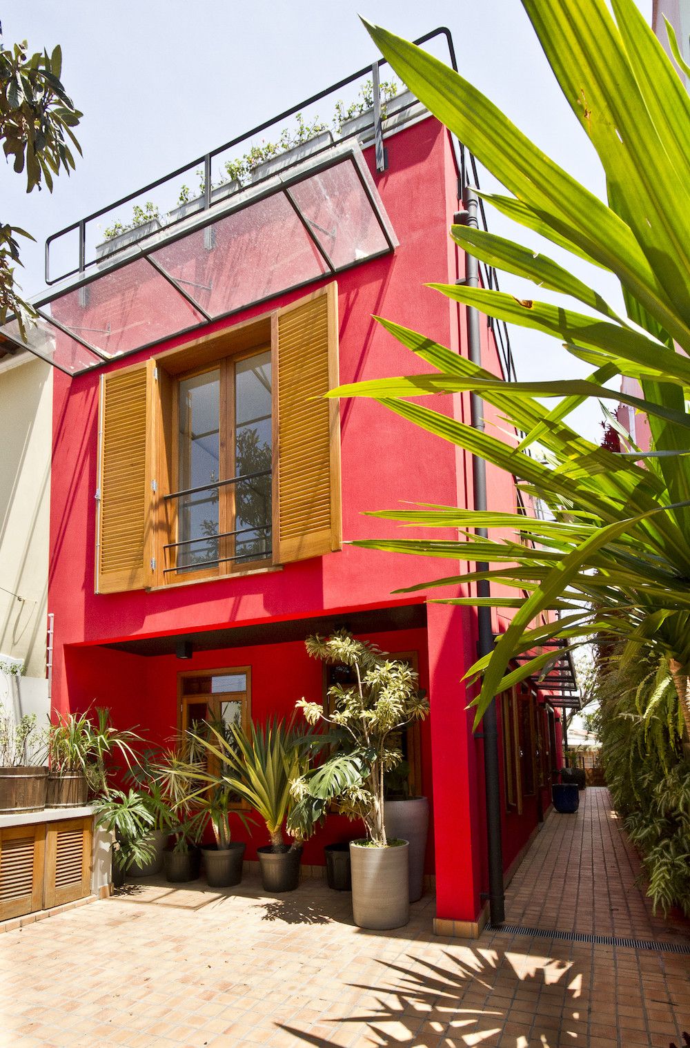 fachada vermelha Gil Mello Arquitetura 6-gil-mello-arquitetura