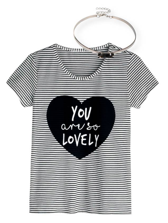 Camiseta de algodão, C&A, R$ 36, tel. (11) 2131 0004. Choker de metal, Youcom, R$ 50, tel. (11) 3587 6797. Camiseta de algodão, C&A, R$ 36, tel. (11) 2131 0004. Choker de metal, Youcom, R$ 50, tel. (11) 3587 6797.