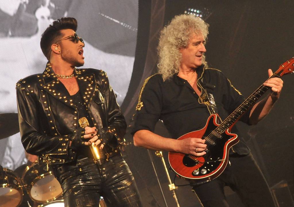 Queen muda letra e regrava We Are The Champions para profissional da saúde