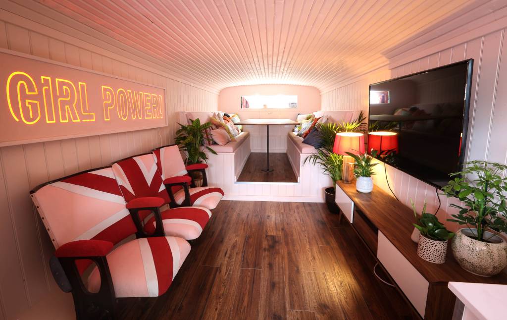 Airbnb_Spice_Bus airbnb_spice_bus-22