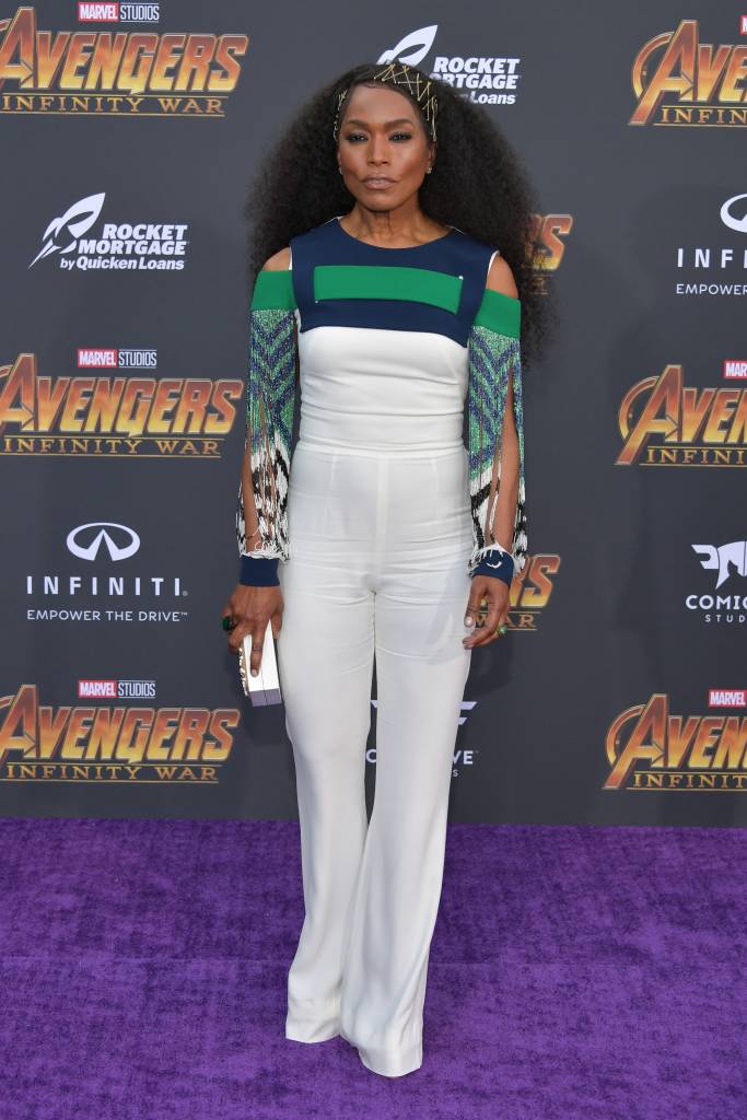 Angela Basset Estreia Vingadores Guerra Infinita Angela Basset Estreia Vingadores Guerra Infinita