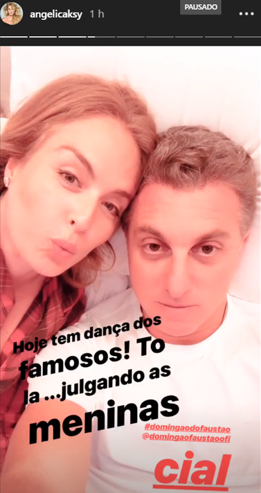 Angélica postando Stories no meio do Domingão do Faustão