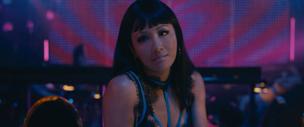 Constance Wu fala de como As Golpistas reflete a pressão sobre as mulheres