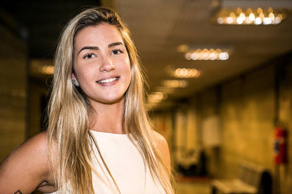 BBB15: Aline revela como tratará Fernando e Amanda na final
