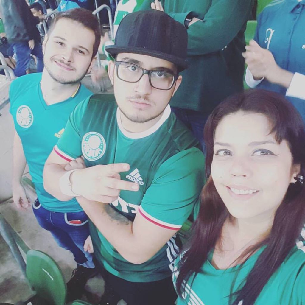 Natalia, Rafael e Danilo, no estádio do Palmeiras d904cf20-671e-4d8d-846a-12160a273359