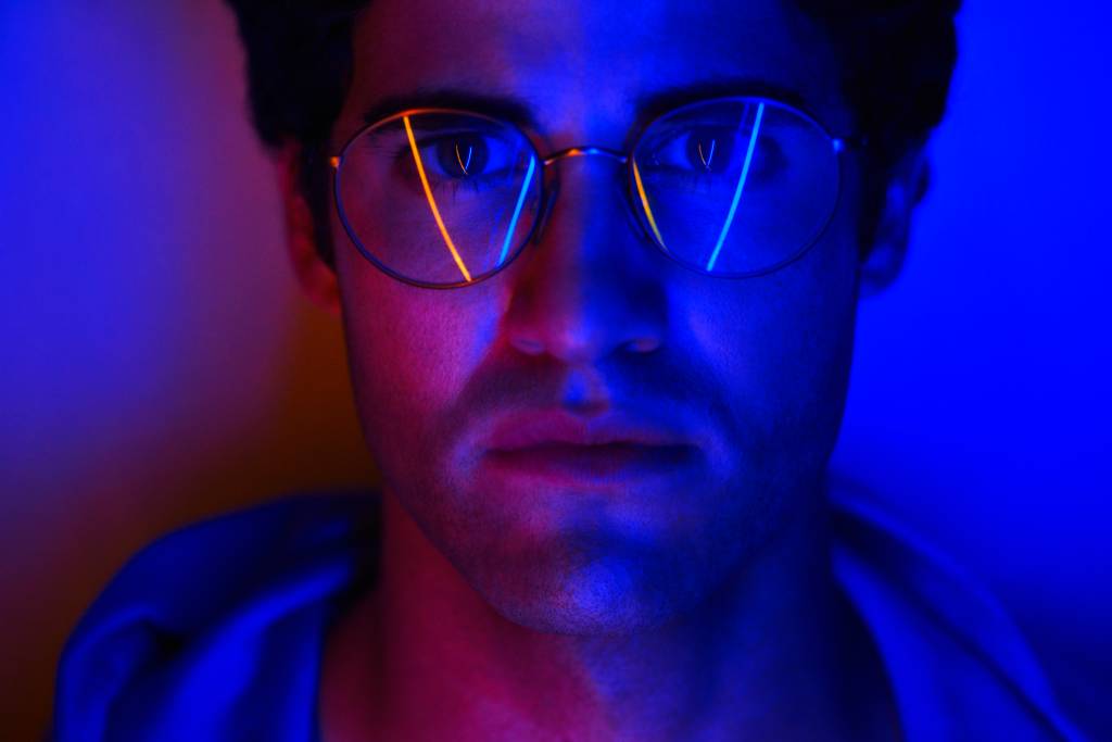 darren-criss-es-andrew-cunanan-en-el-asesinato-de-gianni-versace-american-crime-story-fx-4