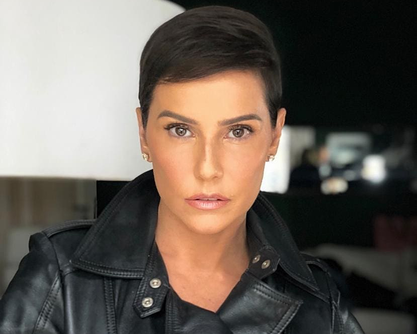Deborah Secco se fantasiou de Malévola e ficou simplesmente perfeita