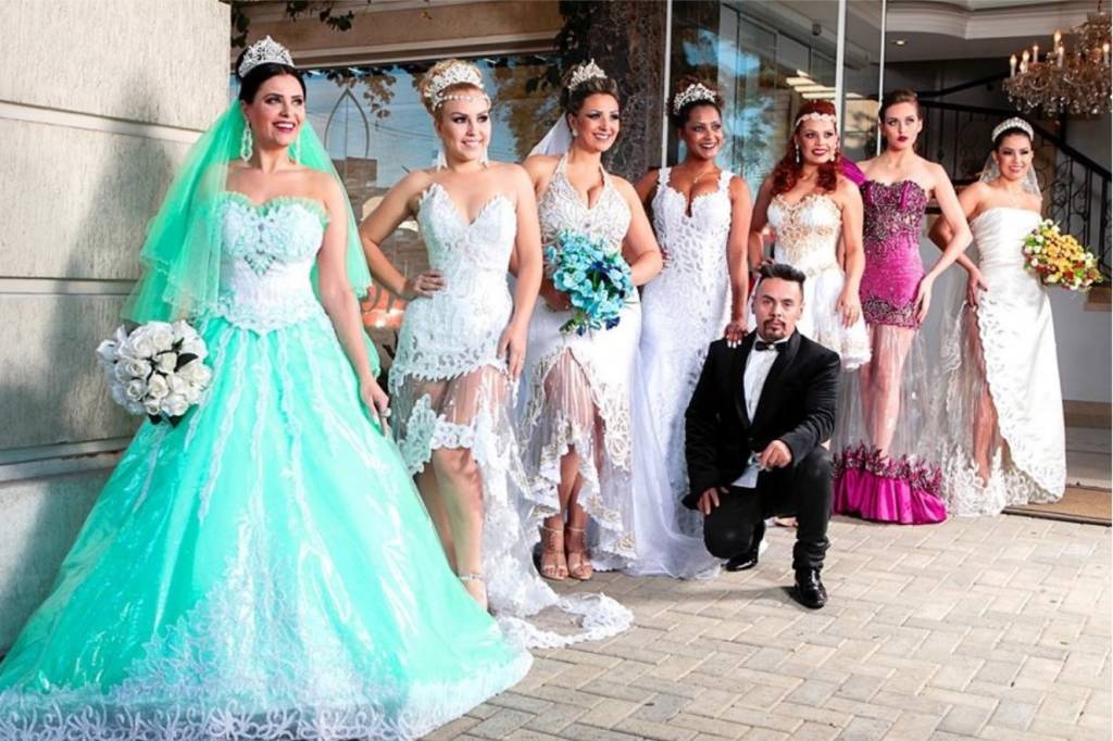 Estilista cria coleção de vestidos de noiva feitos com plástico reciclado