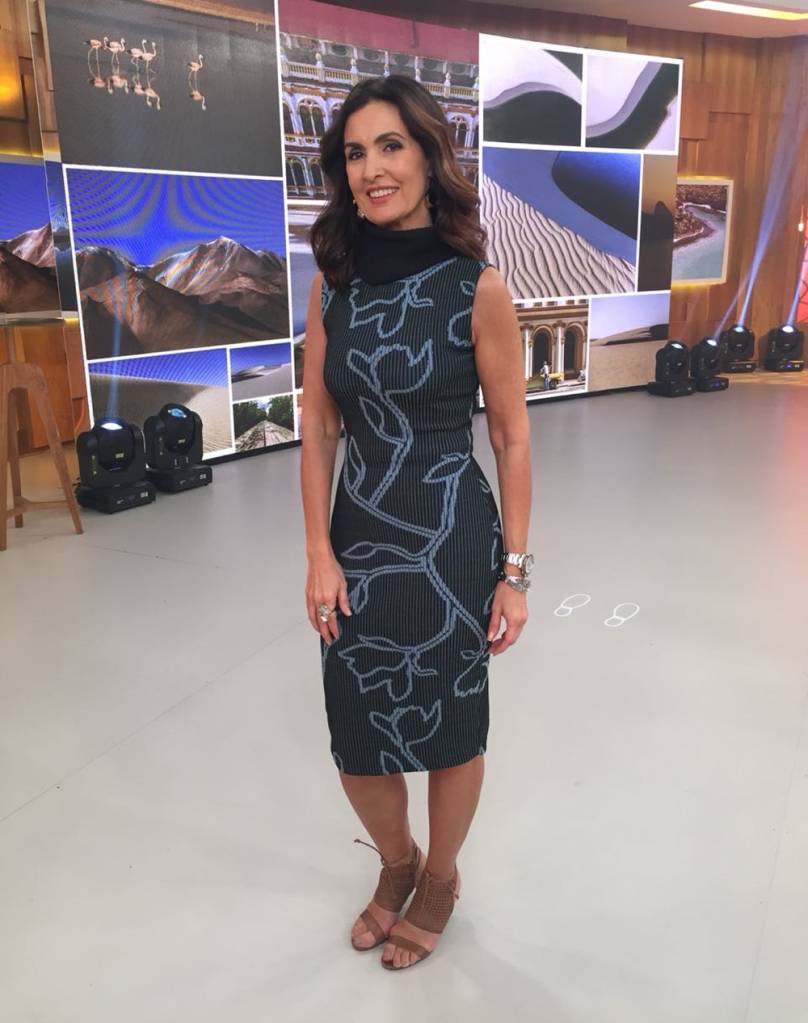 Fátima Bernardes mostra o look no Encontro