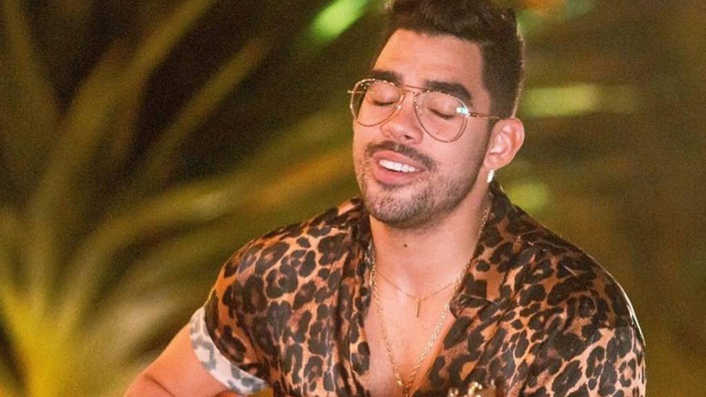 Avião de Gabriel Diniz, do hit ‘Jenifer’, cai em Porto do Mato, Sergipe