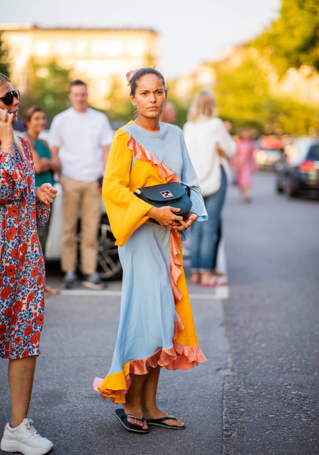 As sandálias Havaianas são a mais nova febre do street style internacional Street Style – Copenhagen Fashion Week Spring/Summer 2019 – Day 3