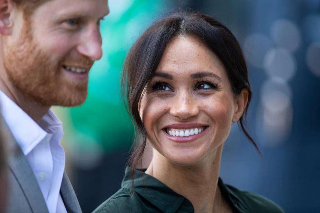 Príncipe Harry e Meghan Markle em Sussex Príncipe Harry e Meghan Markle em Sussex