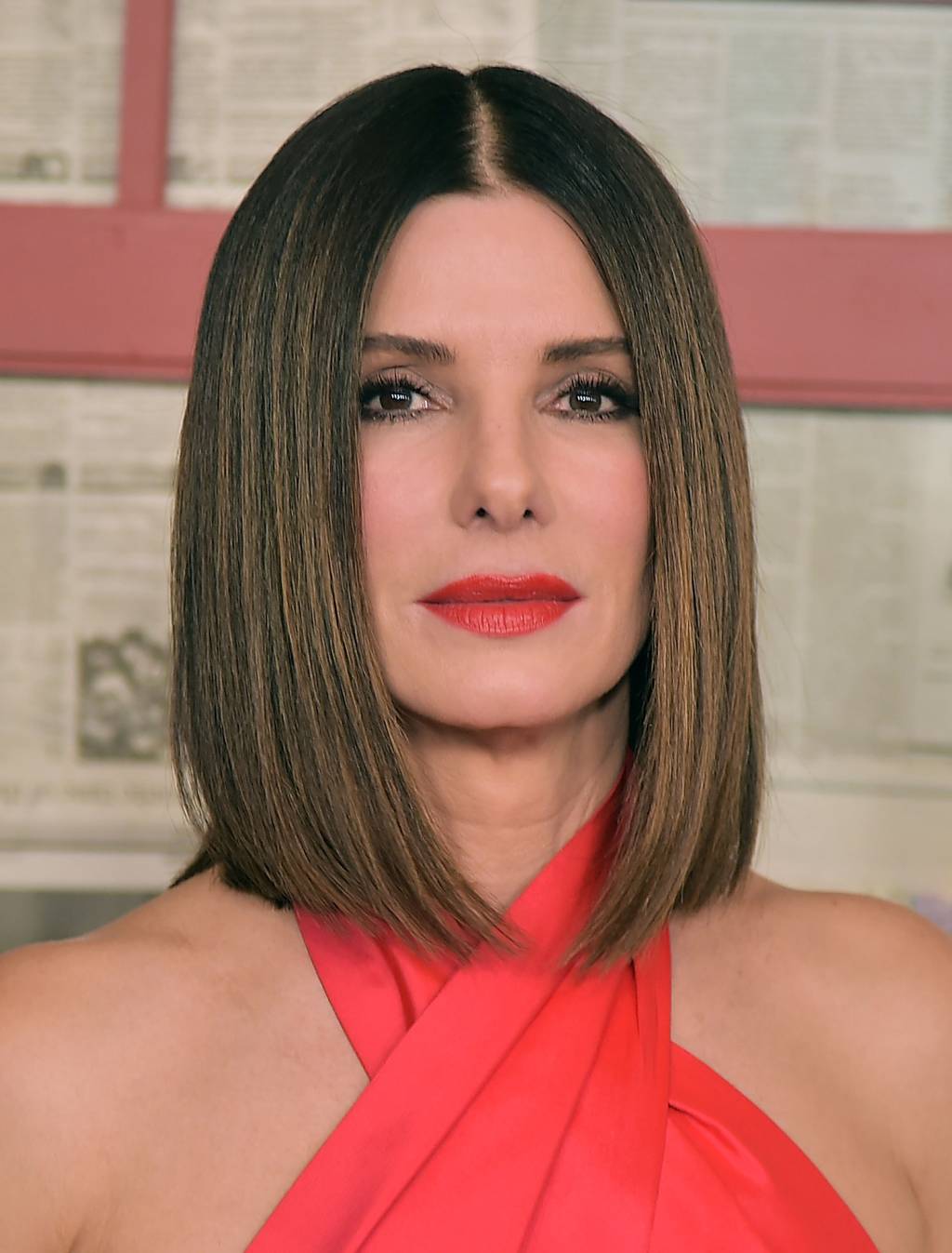 Sandra Bullock dirty brunette “Bird Box” New York Screening