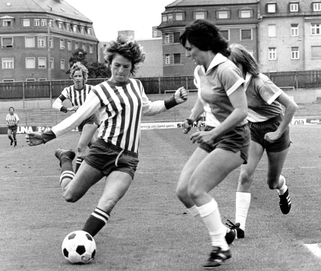 Futebol feminino Women’s Soccer: FC Bayern Munich – SpVgg 04 Wiehre/Freiburg (3:2) 1974