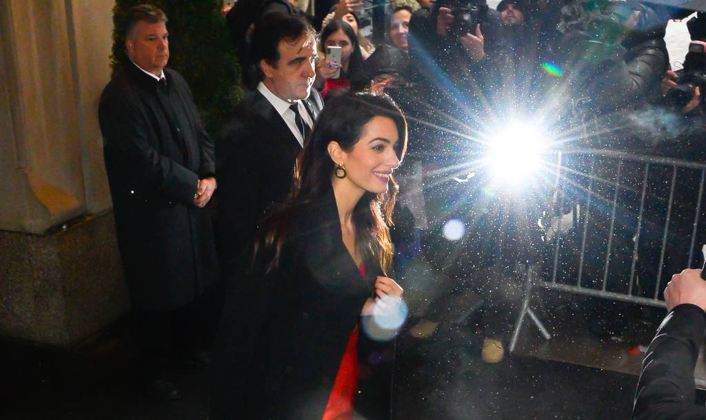 Amal Clooney no Cha de Bebe de Meghan Markle Amal Clooney no Cha de Bebe de Meghan Markle