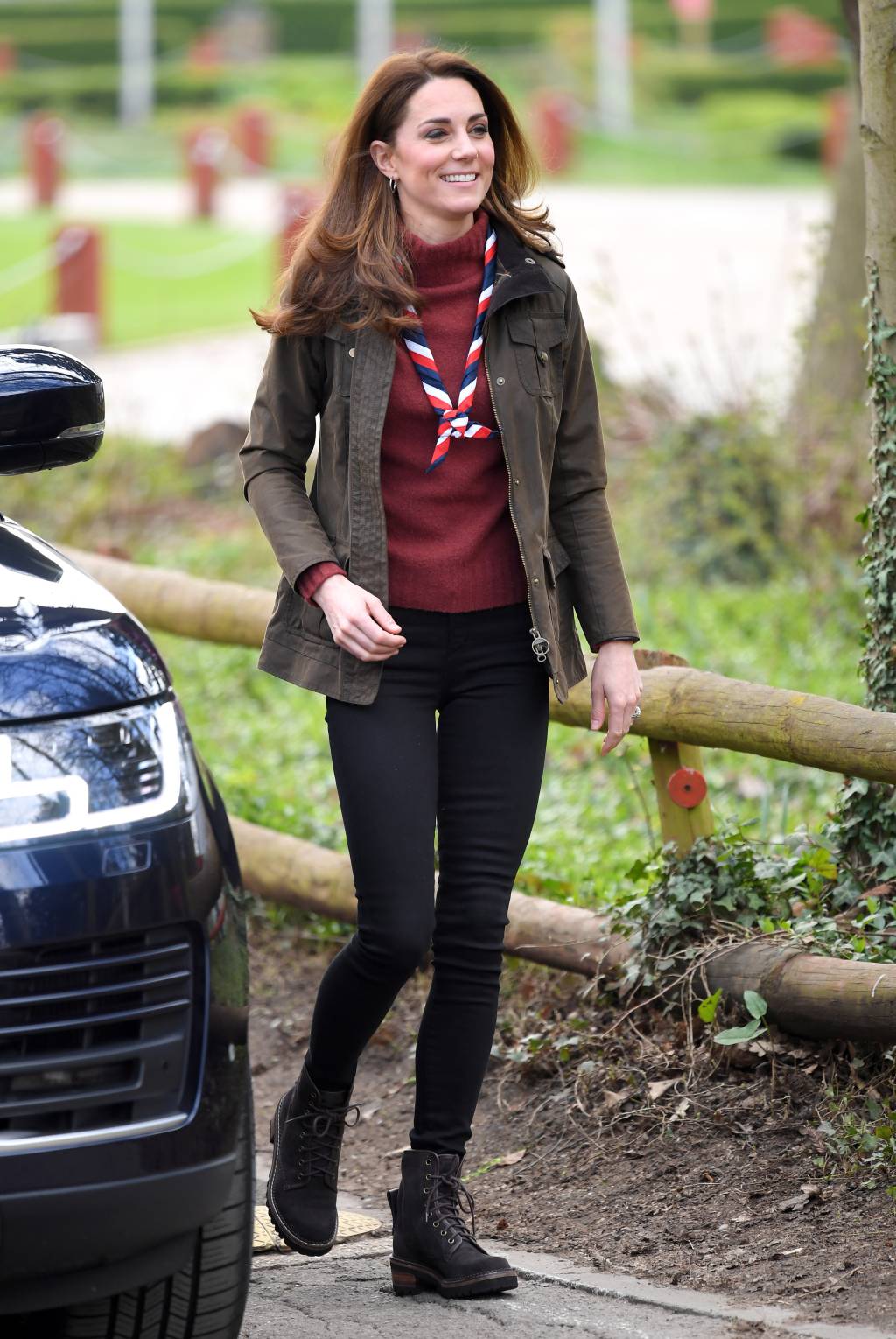 KATE MIDDLETON ESCOTEIROS KATE MIDDLETON ESCOTEIROS