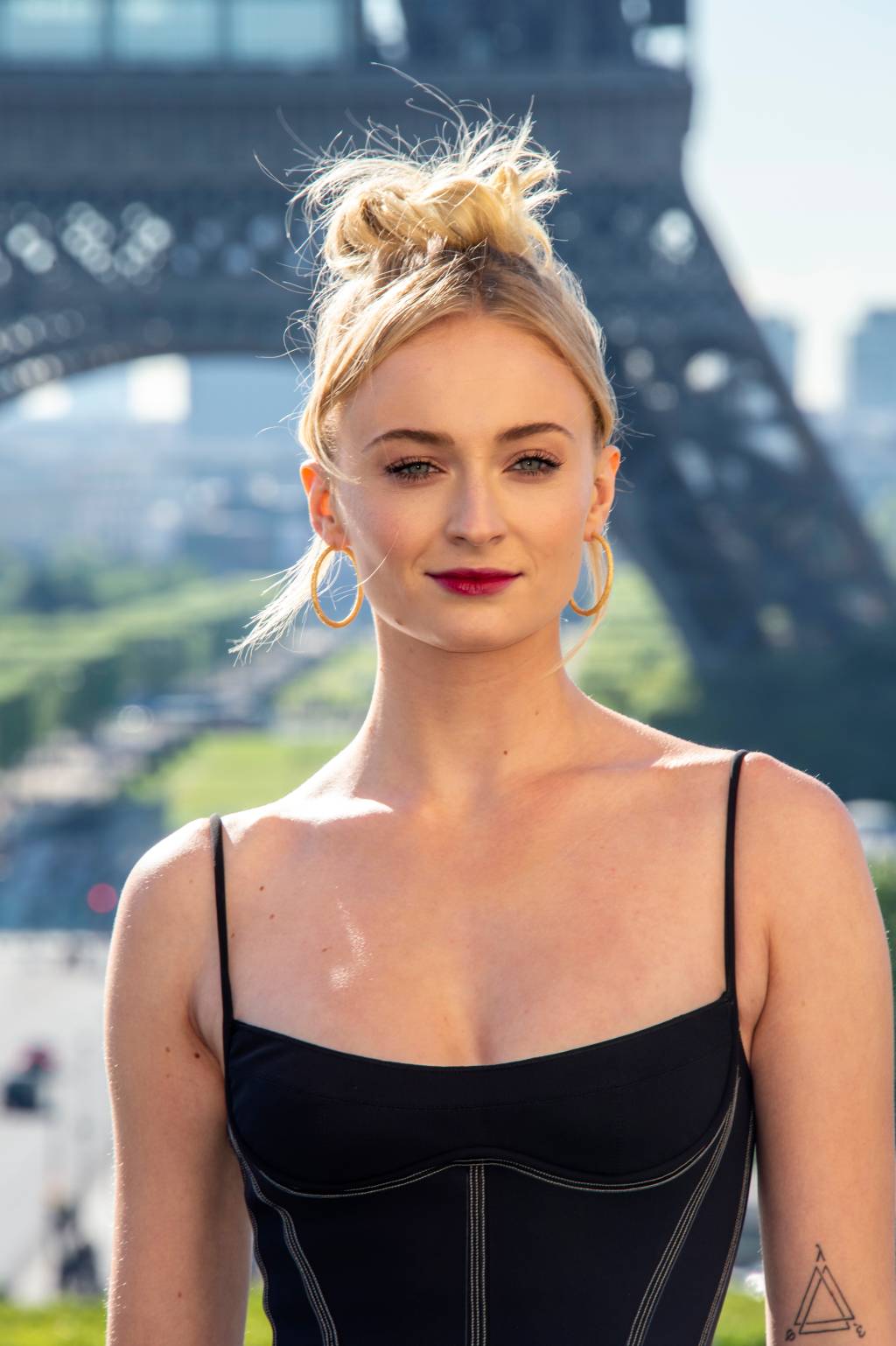Truque de estilo da Sophie Turner é a tendência mais legal do momento