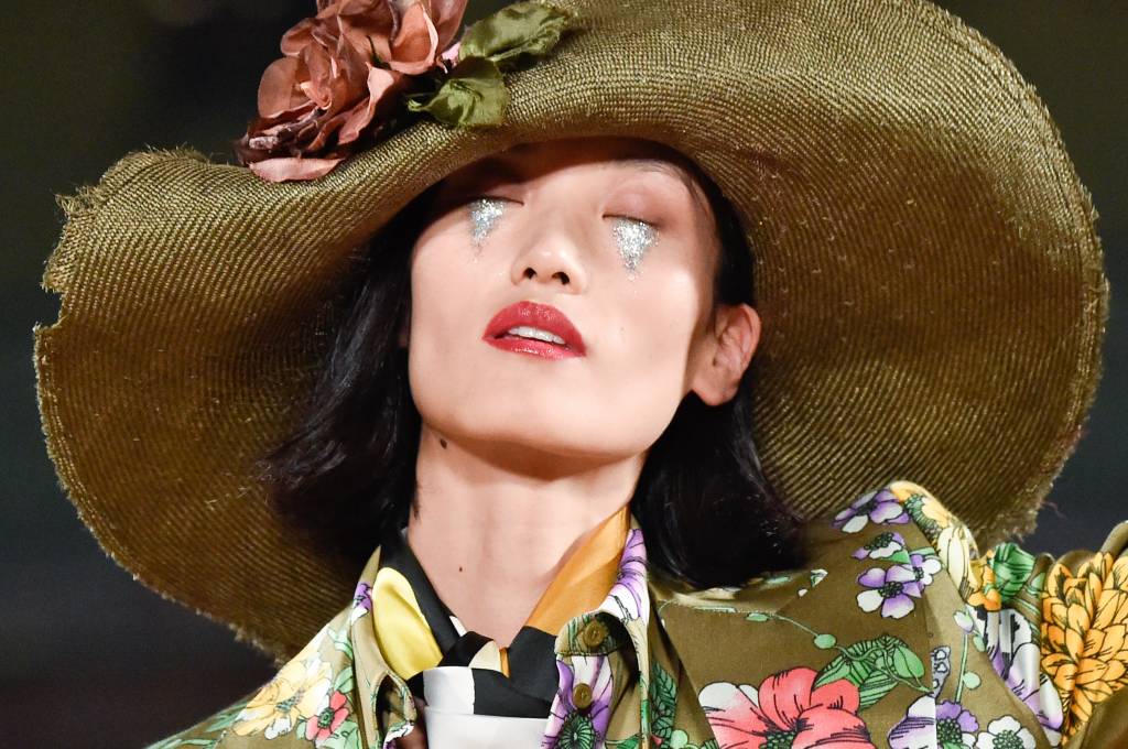 maquiagens-mais-incriveis-da-semana-de-moda-de-nova-york-marc-jacobs Marc Jacobs- September 2019 – New York Fashion Week