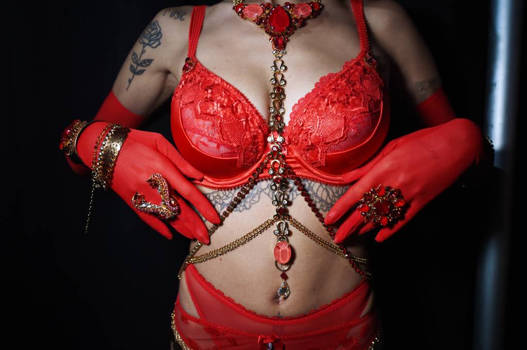 Rihanna mostrou as lingeries mais ousadas do desfile da Savage x Fenty