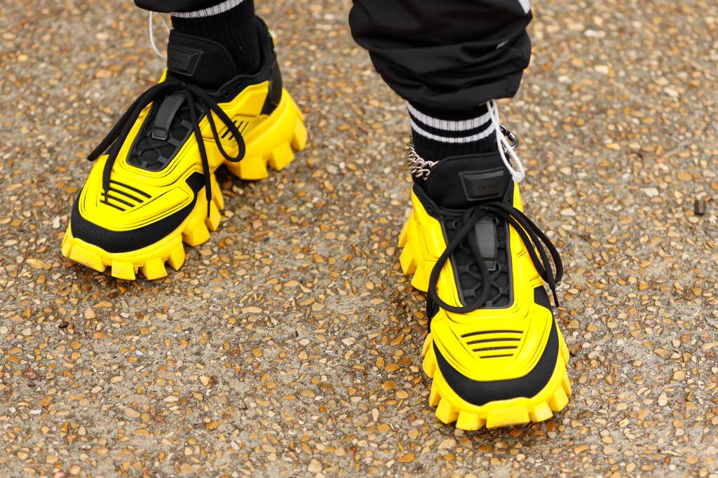 Paris Fashion Week: Street Style