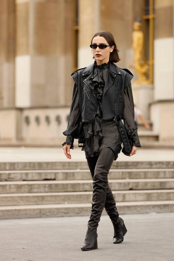 Paris Fashion Week: Street Style Paris Fashion Week: Street Style