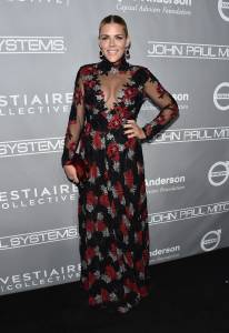 Busy Phillips no Baby2Baby Gala Busy Phillips no Baby2Baby Gala