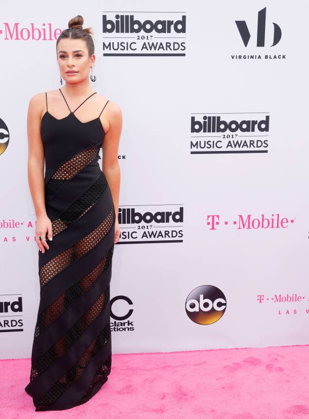 LEA MICHELE veste David Komo. LEA MICHELE veste David Komo.
