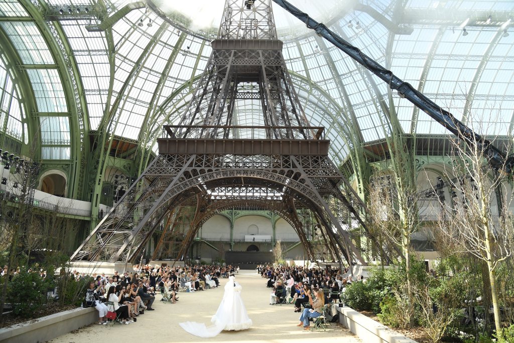 Cenário do desfile da Chanel