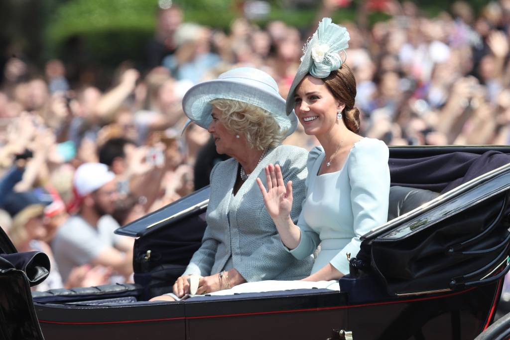 Kate Middleton e Camilla HM The Queen Attends Trooping The Colour