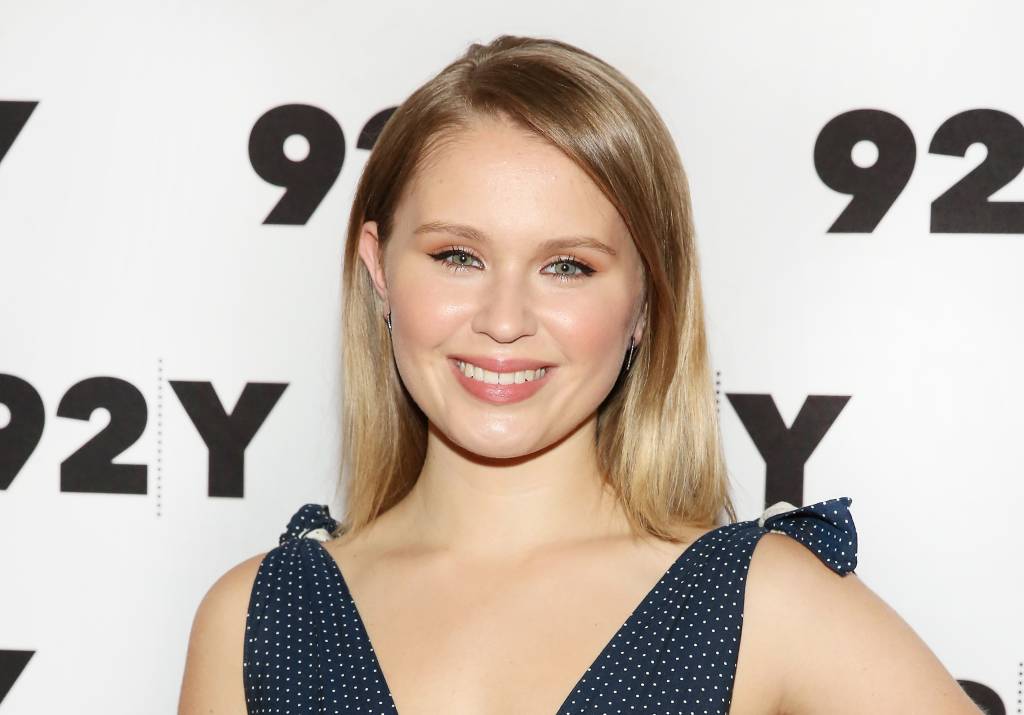 Eliza Scanlen, de ‘Objetos Cortantes’, raspou a cabeça e ficou incrível