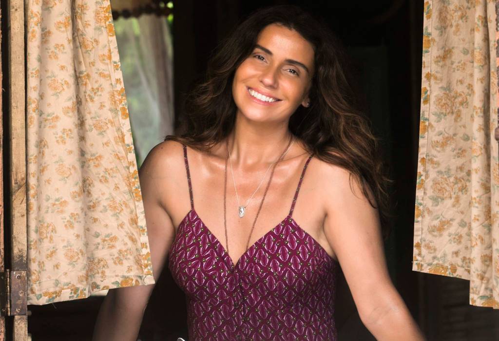 Giovanna Antonelli está loira, com um blunt cut, e apenas divina