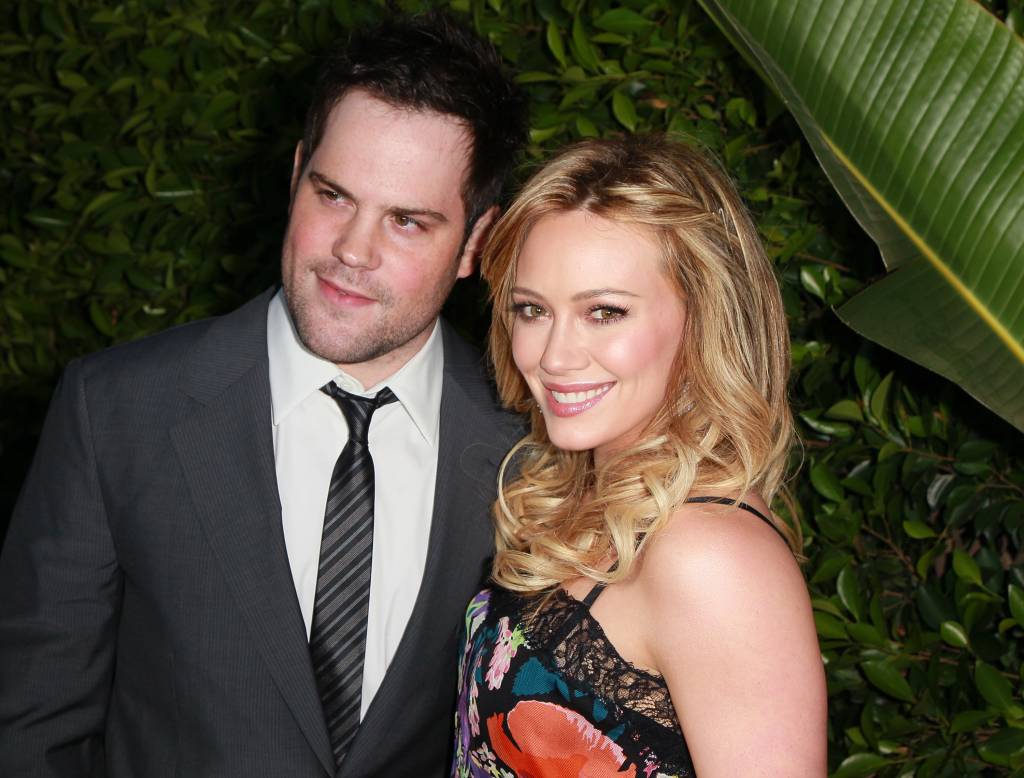 Hilary Duff entra com pedido de divórcio de Mike Comrie