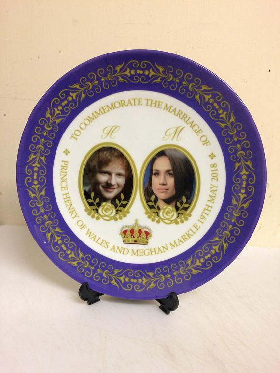 Souvenirs Meghan Markle e Harry il_570xn-1412499778_dal0