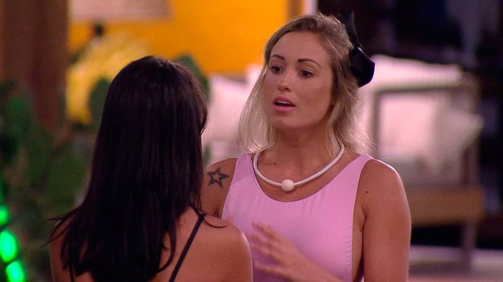 Jéssica e Diego procuram Gleici para explicar possíveis climões